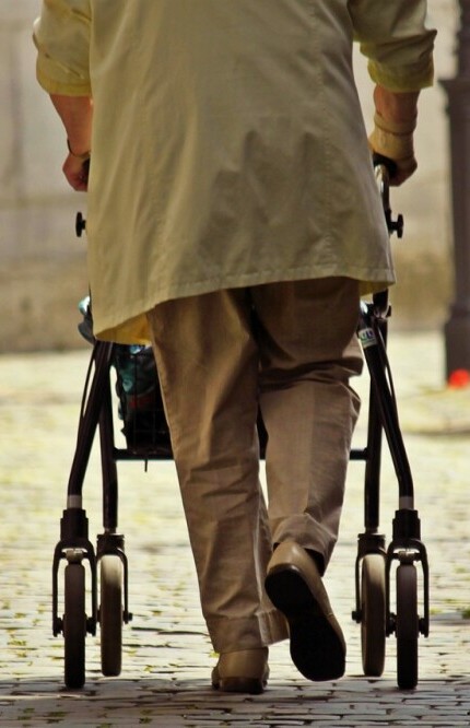 Living with Parkinson’s disease presents unique challenges, particularly when it comes to mobility, balance, and daily independence.